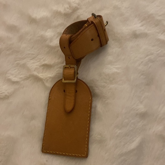 LOUIS VUITTON Vachetta Luggage Tag and Poignet - Picture 6 of 8